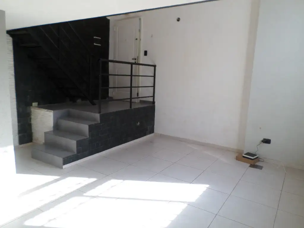 Foto de Depto 2 amb. PB al fte. tipo loft, imagen 5