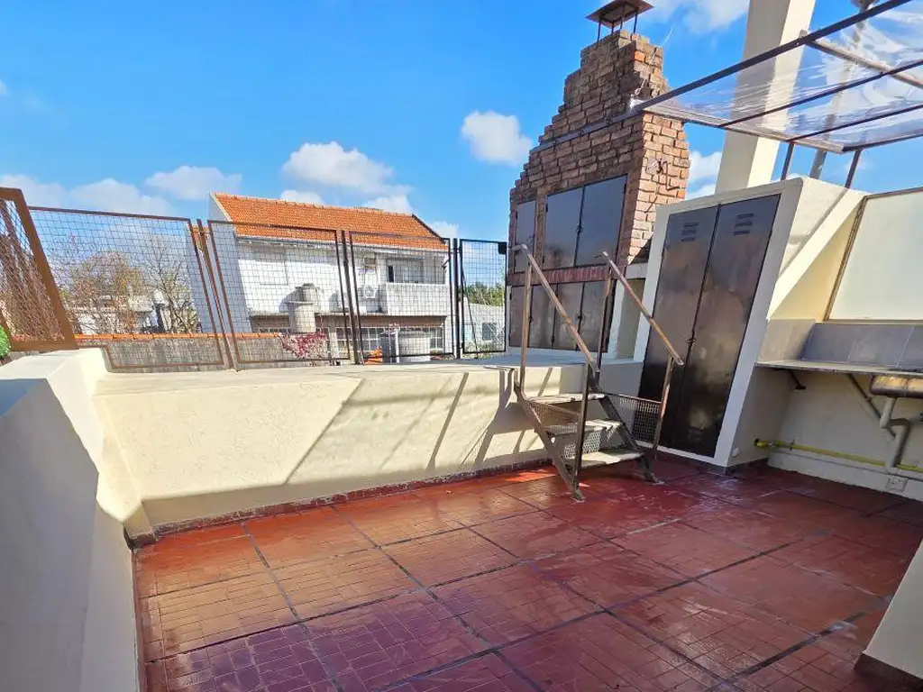 Foto de NO TE PIERDAS ESTE PH AL FRENTE CON ENTRADA INDEPENDIENTE - PATIO, imagen 3