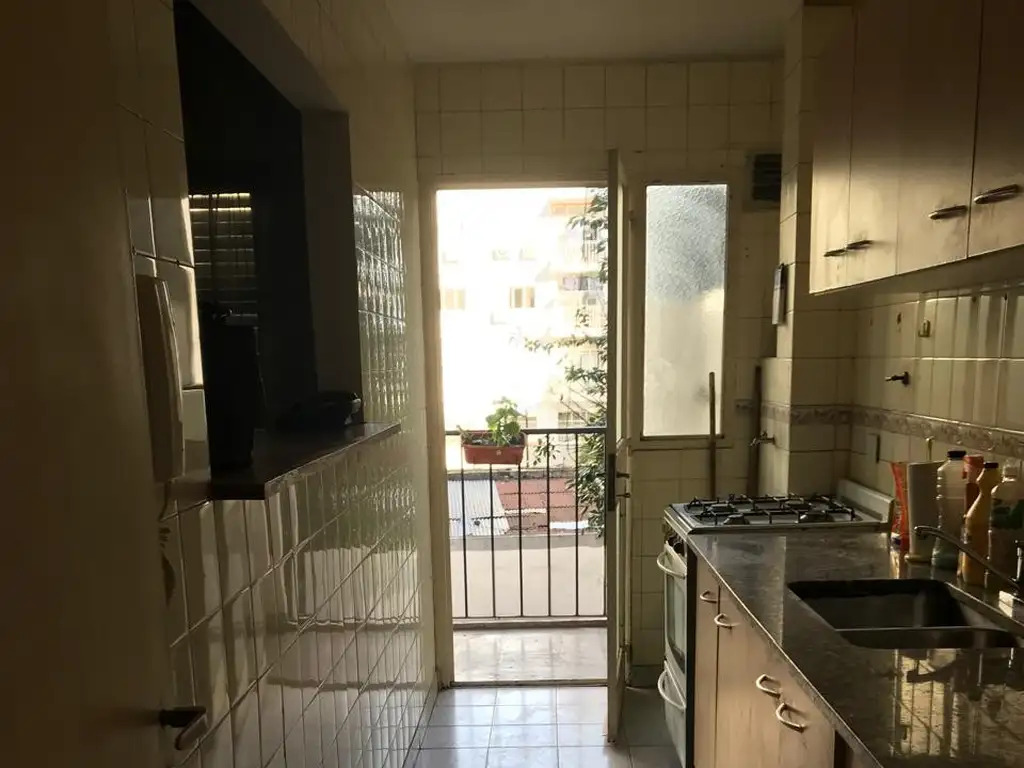 Foto de Muy buen 2 ambientes con amplio balcón corrido., imagen 4