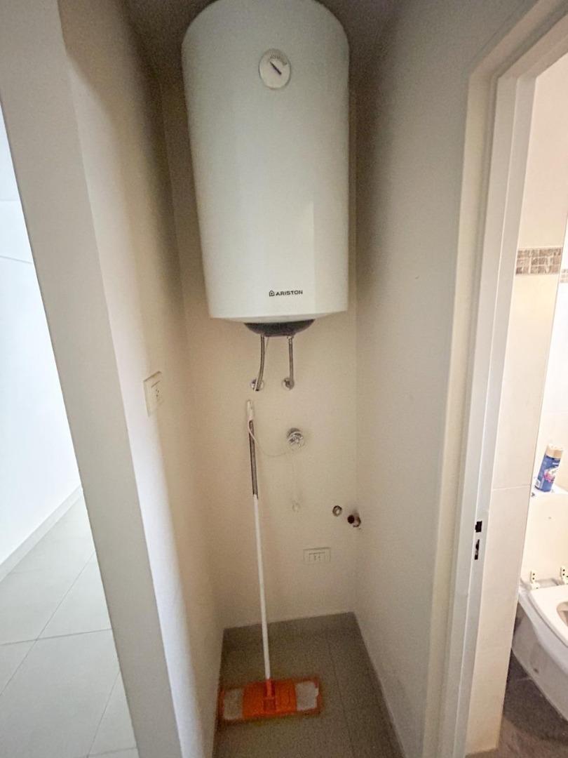 Foto de Departamento de 1 ambiente con balcón lateral, luminoso., imagen 5
