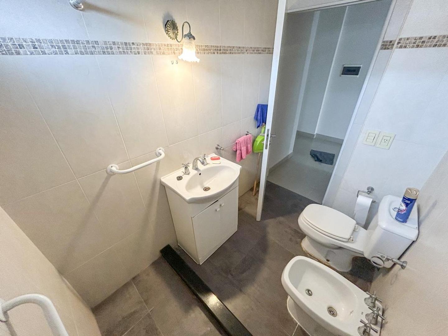 Foto de Departamento de 1 ambiente con balcón lateral, luminoso., imagen 3