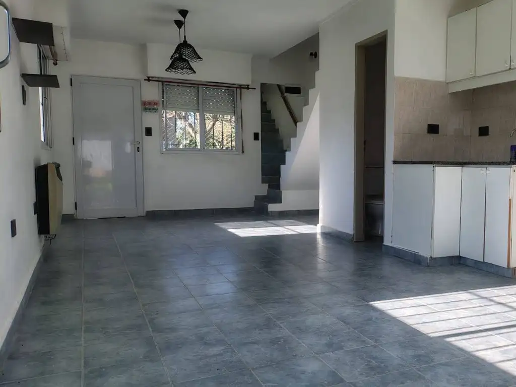Foto de Casa en alquiler PERMANENTE en Punta Lara Villa Del Plata, imagen 3