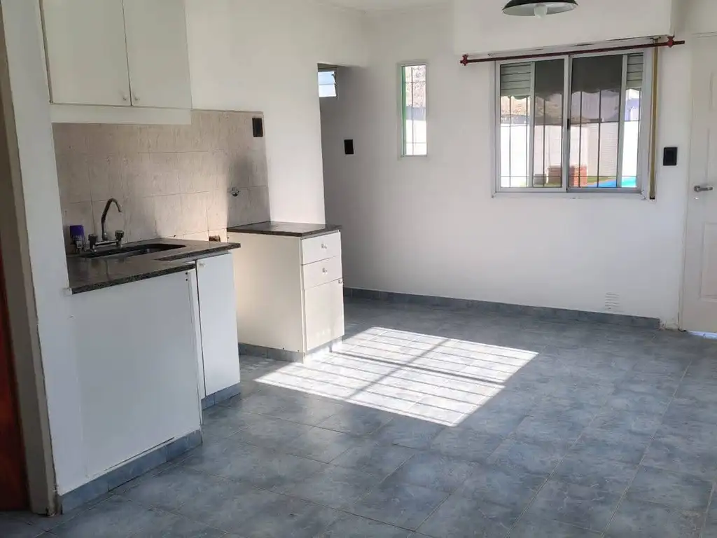 Foto de Casa en alquiler PERMANENTE en Punta Lara Villa Del Plata, imagen 4