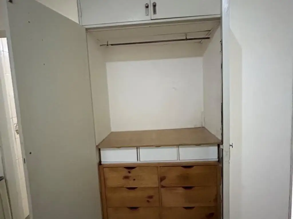 Foto de Monoambiente en P.B. lateral de 4,5 x 4 con cocina independ, imagen 4