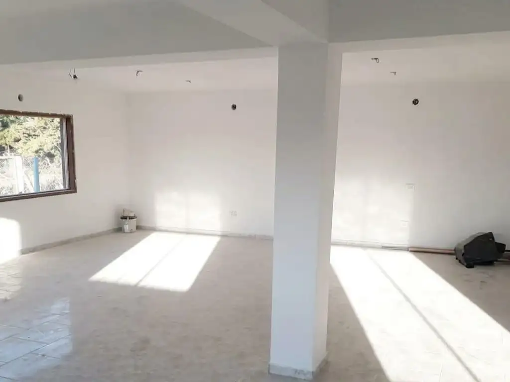 Foto de IMPORTANTE PROPIEDAD COMERCIAL Y VIVIENDA EN VENTA – PARQUE SAKURA, imagen 5