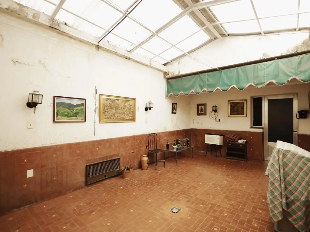 Foto de CASA en ZONA CENTRO (Juramento al 300), imagen 1