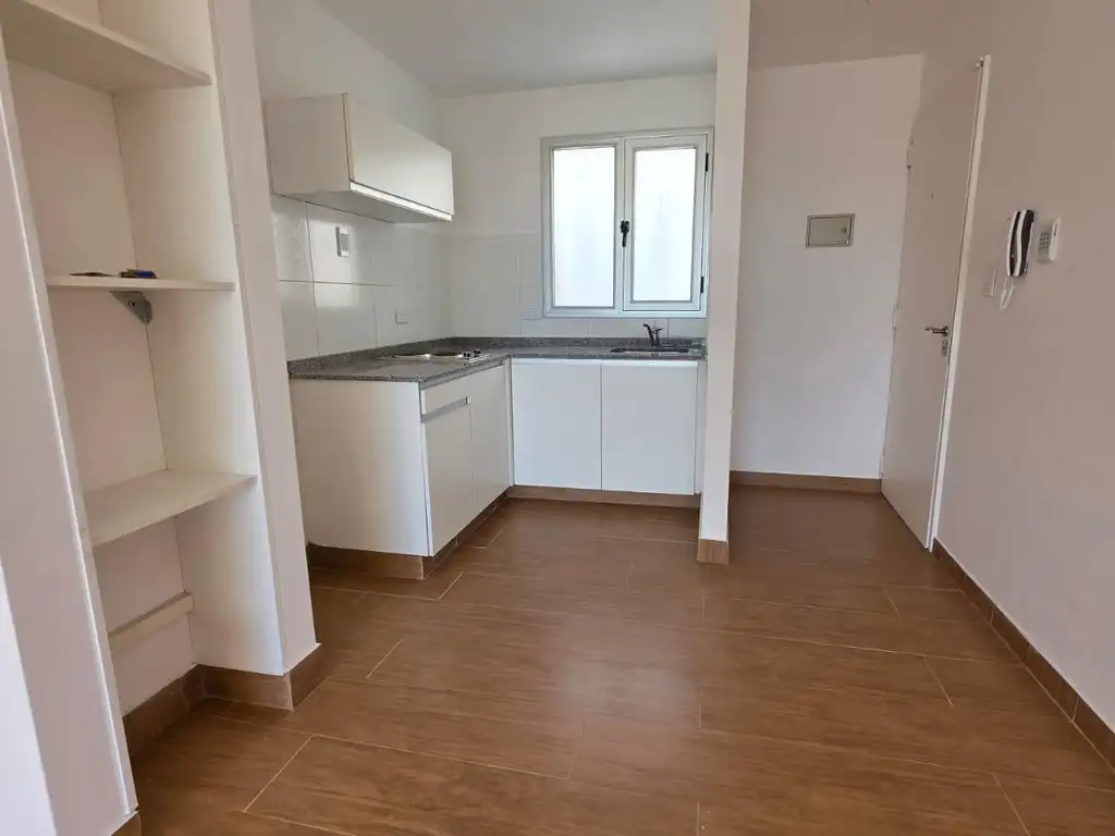 Foto de Aalquiler - Departamento monoambiente con cochera - Alem al 2400 - Rep, imagen 1