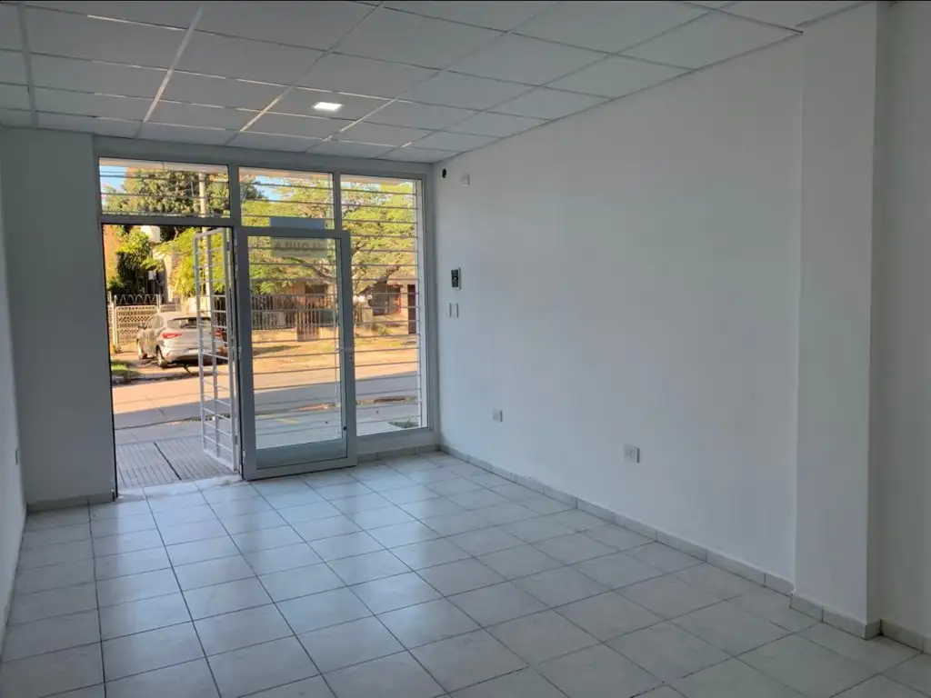 Foto de LOCALES - A LA CALLE - BARRANQUERAS, imagen 3