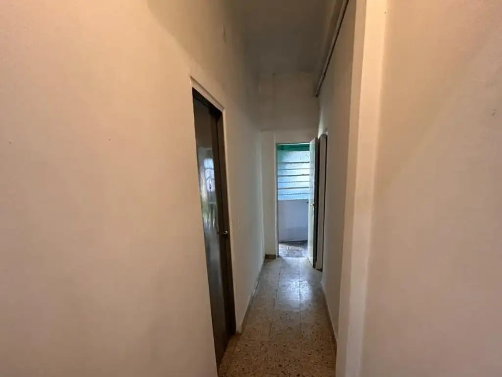 Foto de DPTO 4 AMB CON PARQUE, imagen 2