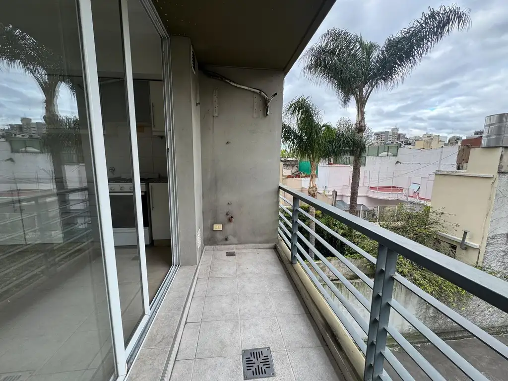 Foto de Monoambiente en impecable estado, muy luminoso en alquiler, imagen 2