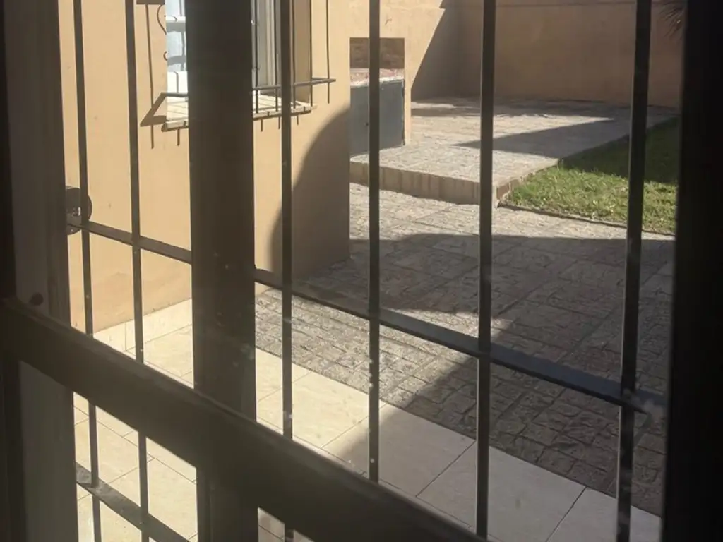 Foto de Casa Chalet en Alquiler en Zárate, G.B.A. Zona Norte, Argentina, imagen 4
