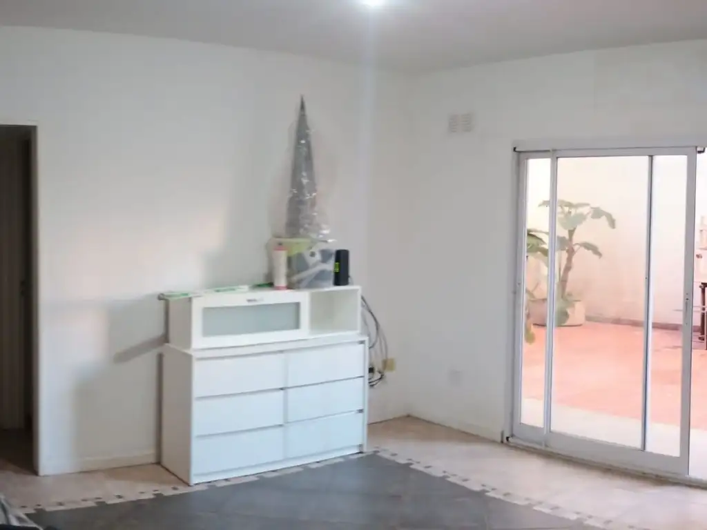 Foto de Departamento en alquiler dos ambinetes con cochera!! Liniers, imagen 4