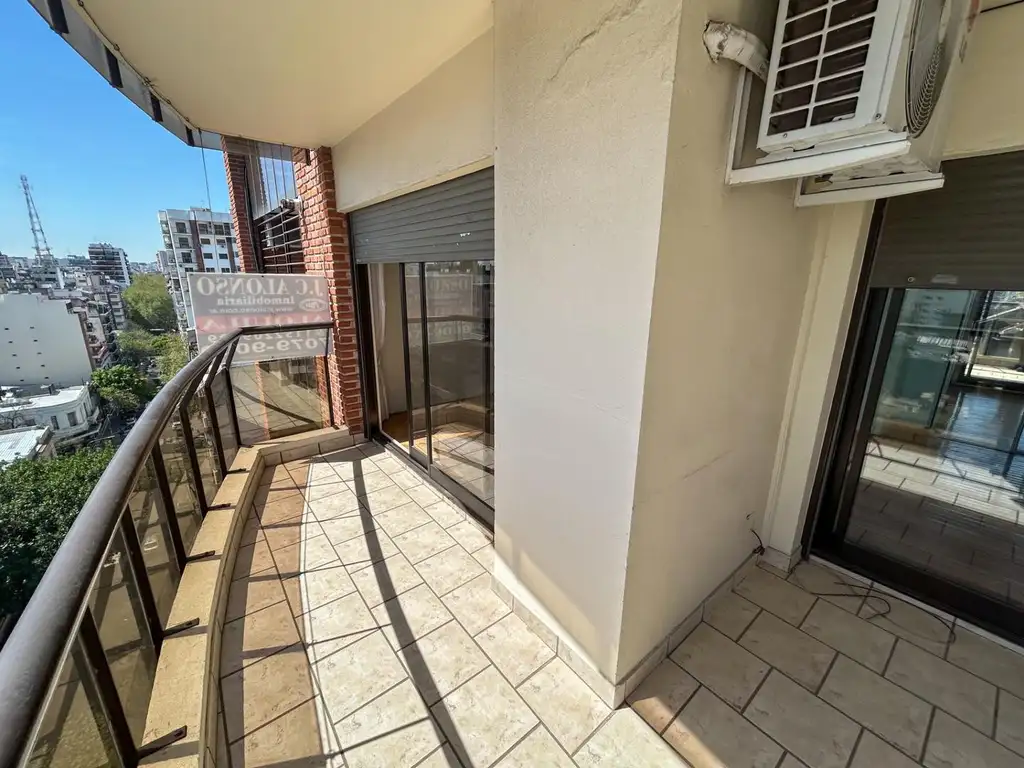 Foto de HERMOSO departamento con cochera y baulera vista abierta, imagen 5