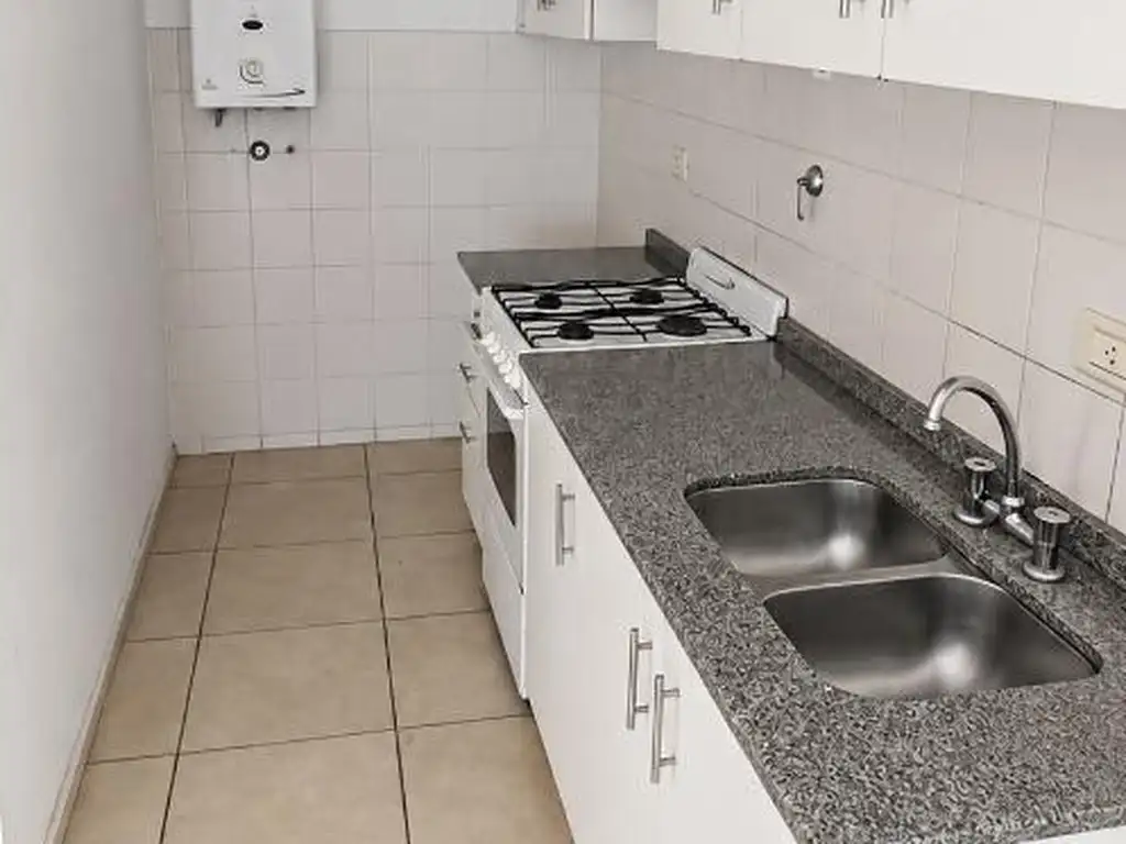 Foto de ALQUILER | PASILLO 1 DORMITORIO SIN EXPENSAS | MENDOZA 1700, imagen 3