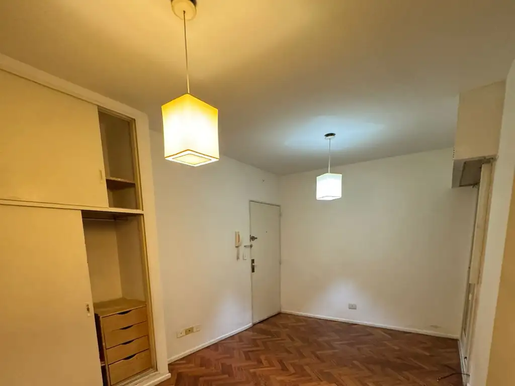 Foto de 1 Amb impecable con patio, imagen 2
