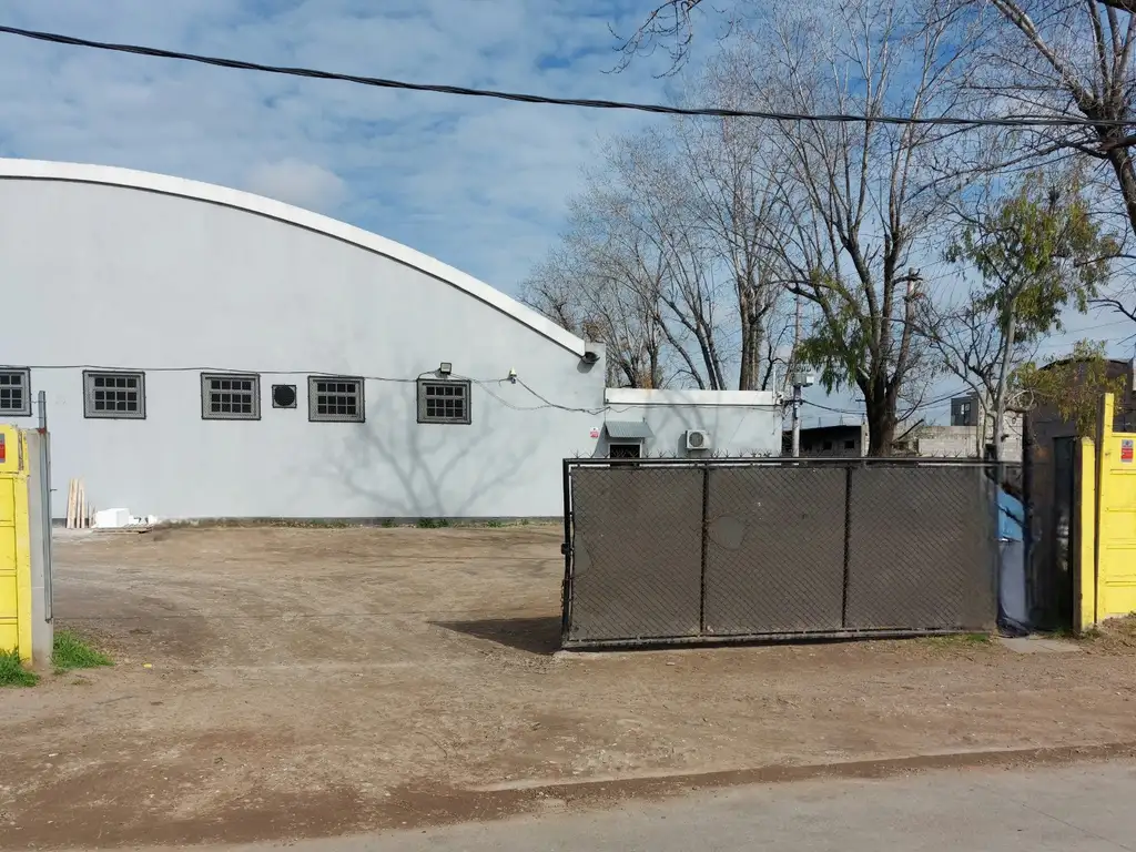 Foto de ALQUILO GALPON INDUSTRIAL DE 200 M2, imagen 1