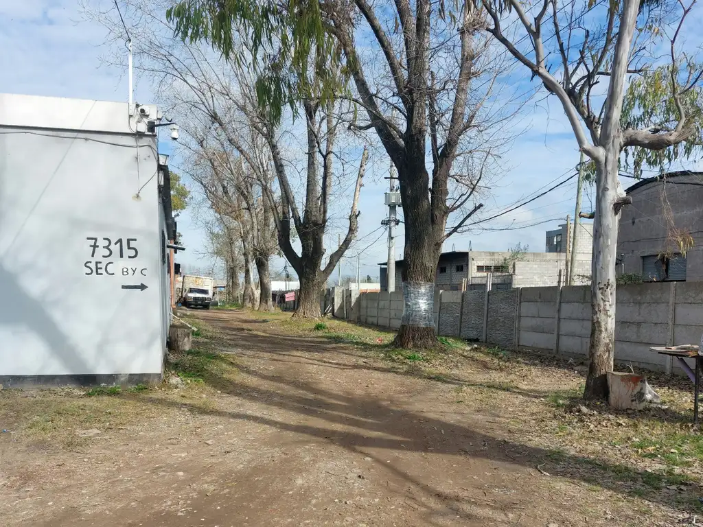 Foto de ALQUILO GALPON INDUSTRIAL DE 200 M2, imagen 2