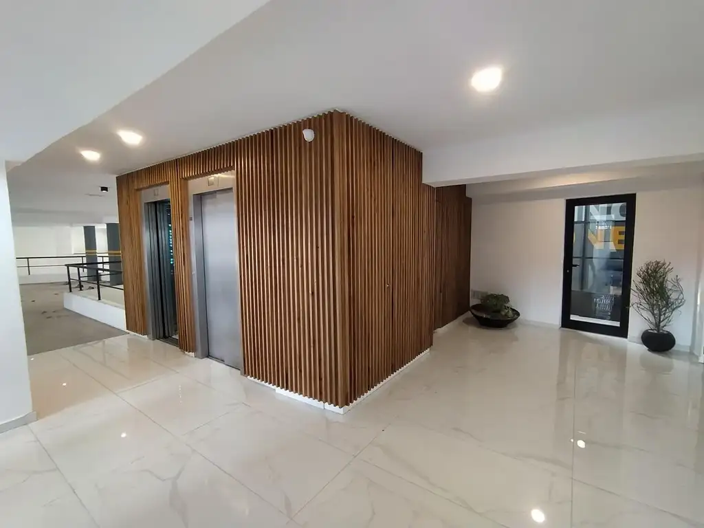 Foto de HERMOSO DEPTO 2 AMB C/ 2 BAÑOS + COCHERA CUBIERTA + SUM + GYM + Piscina, imagen 3