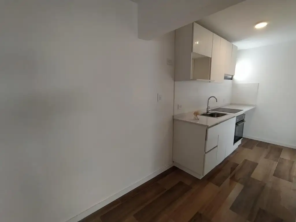 Foto de HERMOSO DEPTO 2 AMB C/ 2 BAÑOS + COCHERA CUBIERTA + SUM + GYM + Piscina, imagen 4