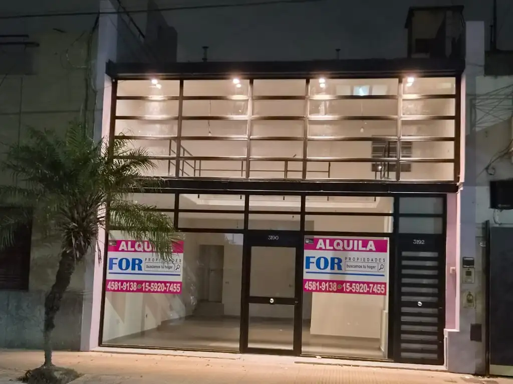 Foto de Sin Expensas, ni AySA, ni ABL, Local frente a plaza Aristobulo del, imagen 1