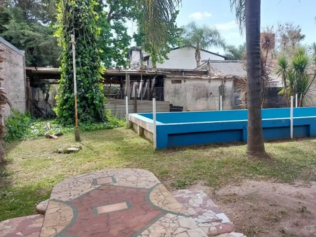 Foto de CASA CON PARQUE ARBOLADO Y PISCINA | 2 DORM | FUNES, imagen 5