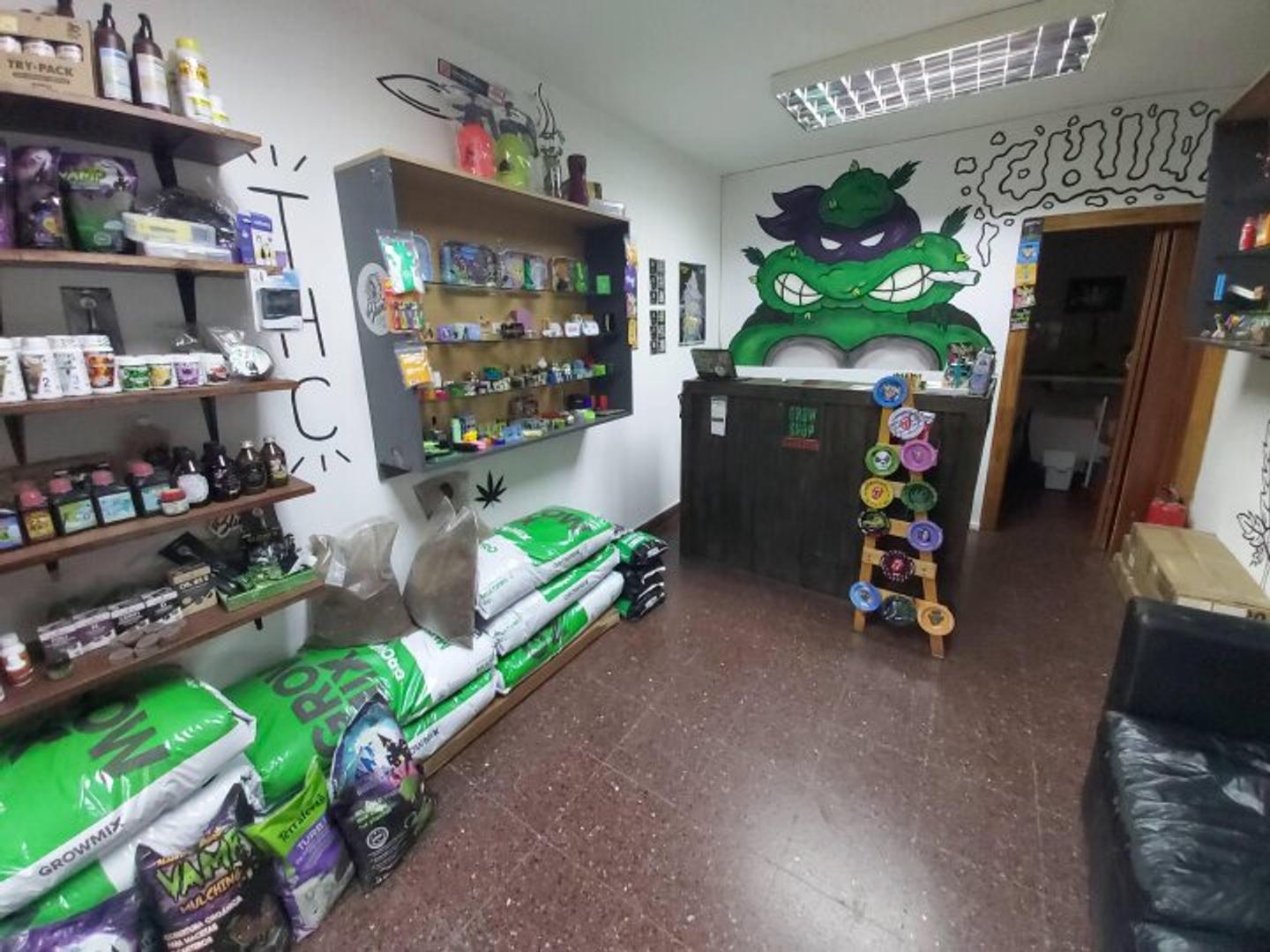 Foto de Local en venta • Mendoza 3000 • Rosario, imagen 4
