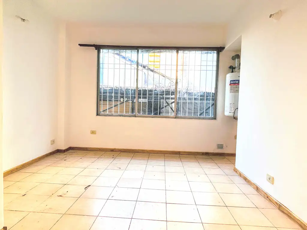 Foto de Comodo monoambiente en barrio Alberto Olmedo, imagen 1