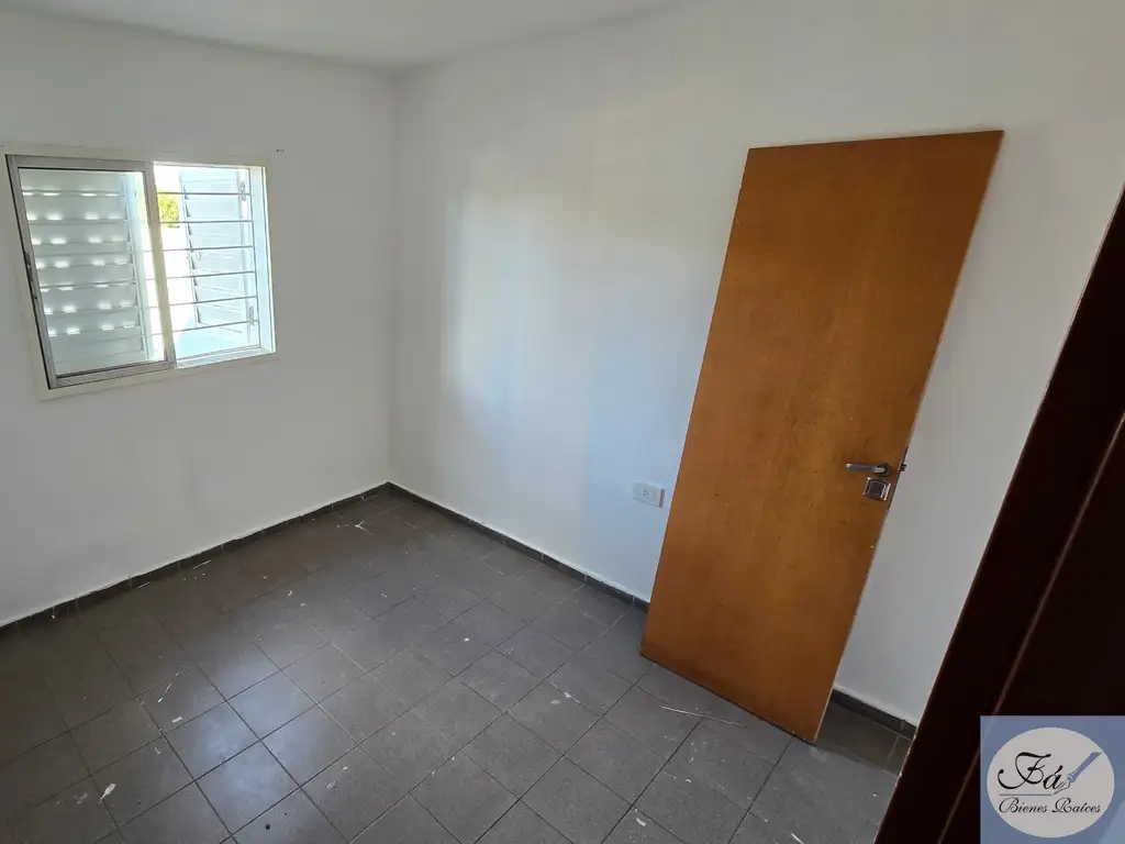 Foto de Casa en alquiler c/ cochera en San Luis, imagen 3