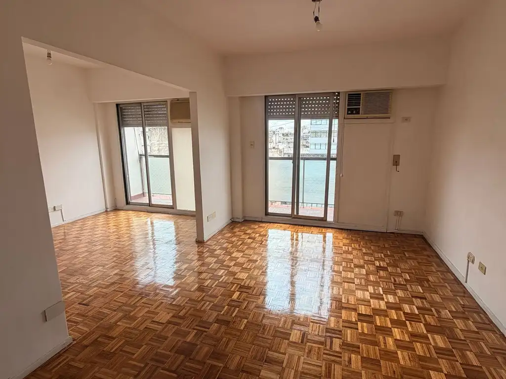Foto de Departamento 4 ambientes súper luminoso con balcones en Tribunales, imagen 1