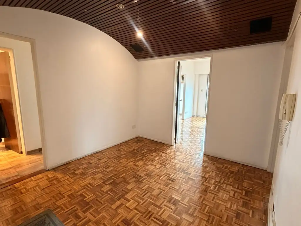 Foto de Departamento 4 ambientes súper luminoso con balcones en Tribunales, imagen 2