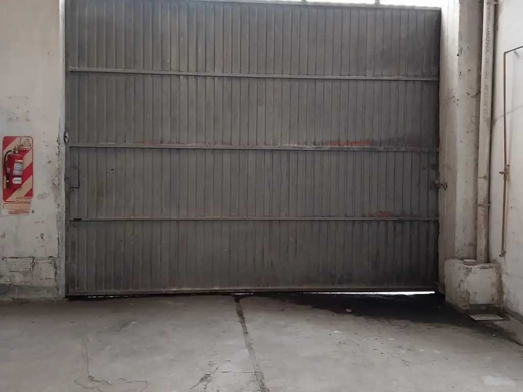 Foto de LOCAL COMERCIAL CON GALPON TRASERO - AV. ARIJON Nº 2756 “A” y AV, imagen 1