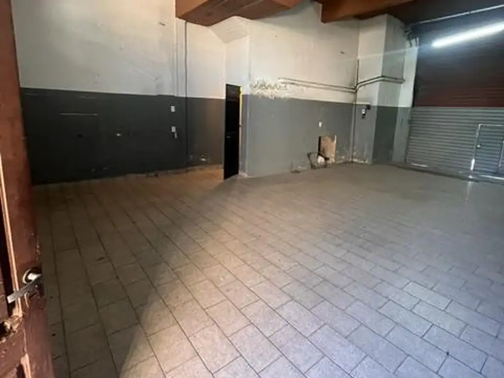 Foto de Local / Depósito en alquiler en General Pacheco - Sobre Av. de Los, imagen 3
