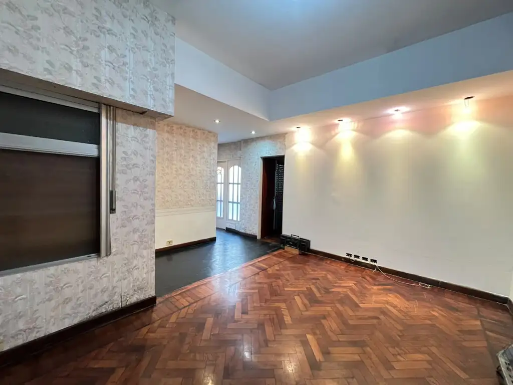 Foto de ALQUILER PH Con TERRAZA Privada 2 Amb Liniers las mil casitas, imagen 3