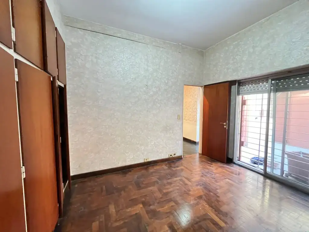 Foto de ALQUILER PH Con TERRAZA Privada 2 Amb Liniers las mil casitas, imagen 2