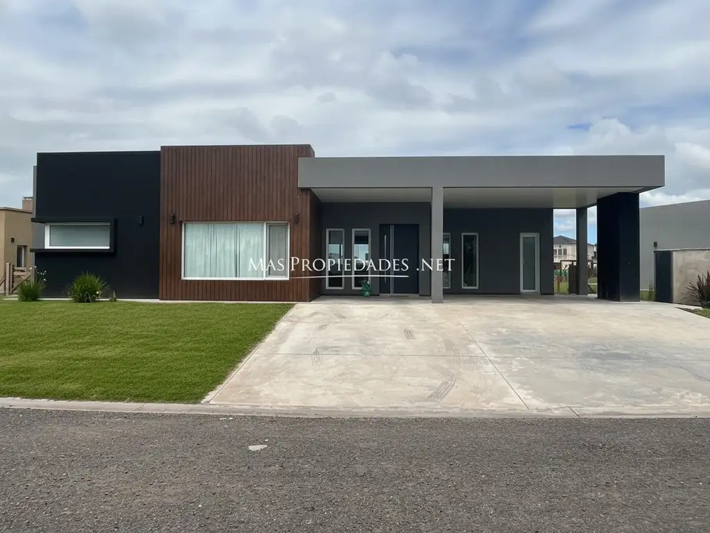Foto de Venta Casa a la laguna en San Lucas 3 dormitorios Canning, imagen 1