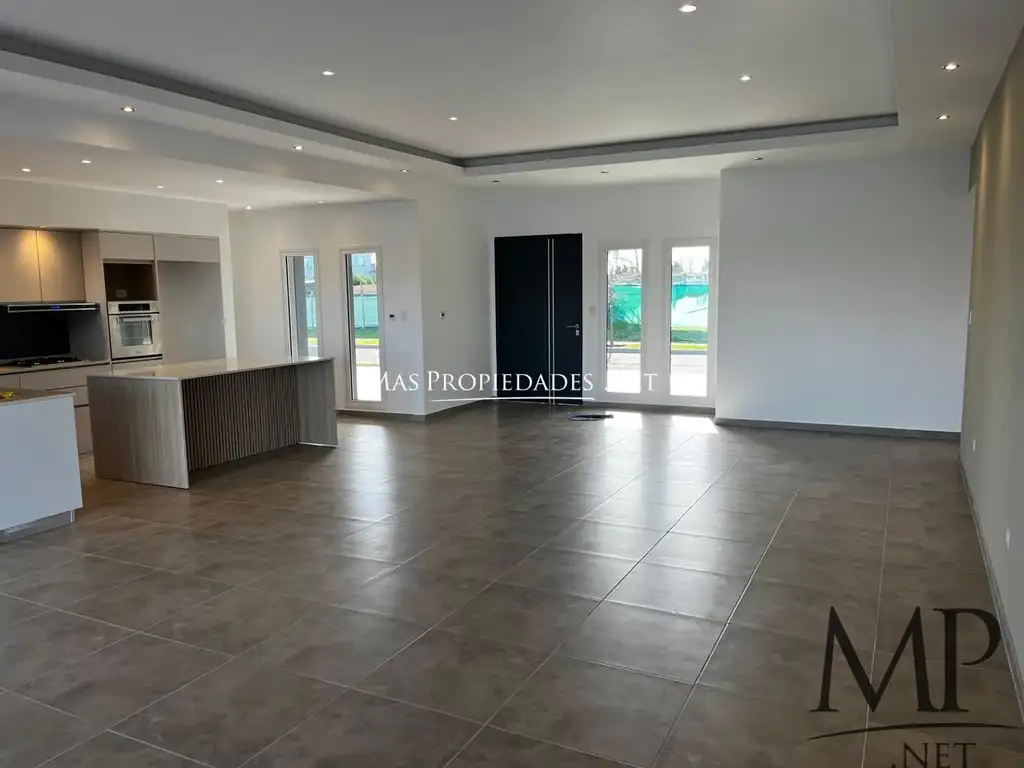Foto de Venta Casa a la laguna en San Lucas 3 dormitorios Canning, imagen 5