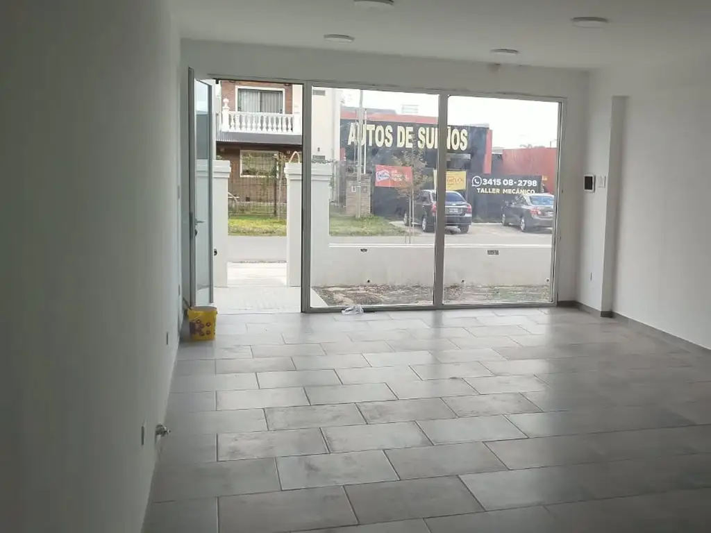 Foto de LOCALES COMERCIALES EN TIERRA DE SUEÑOS 3, imagen 3
