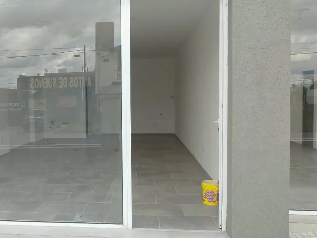 Foto de LOCALES COMERCIALES EN TIERRA DE SUEÑOS 3, imagen 4