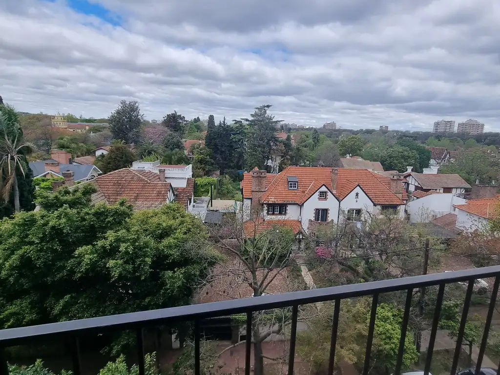 Foto de Departamento VENTA SAN ISIDRO CENTRO 5to piso al FRENTE MUY LUMINOSO 3, imagen 1