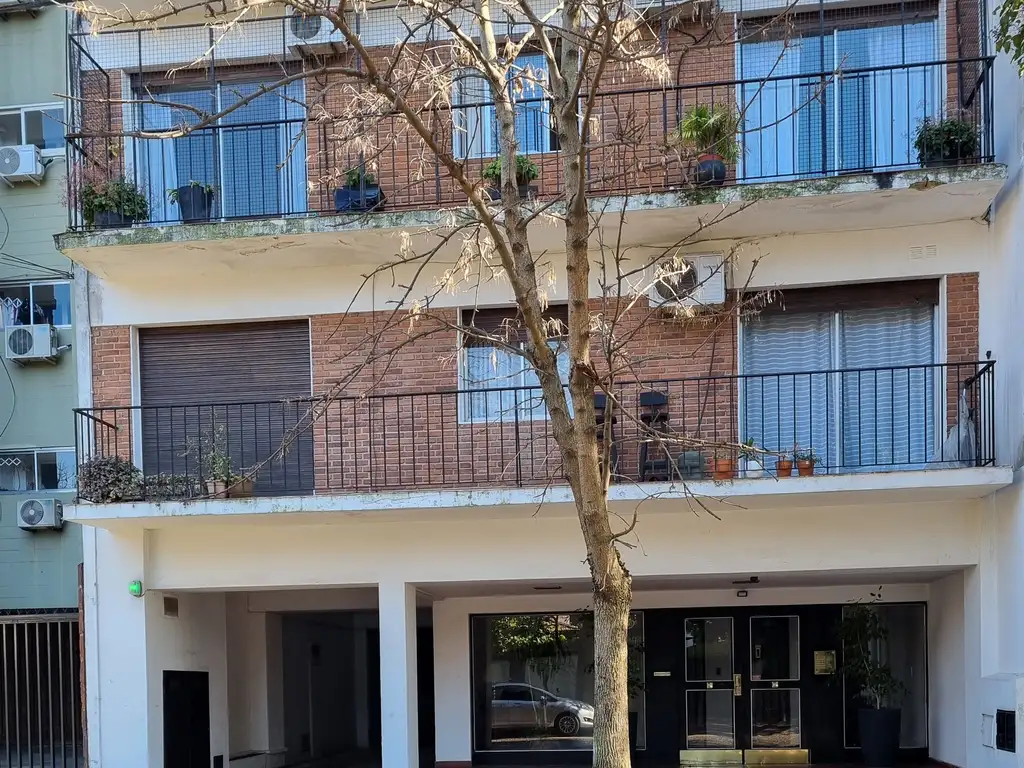Foto de Departamento VENTA SAN ISIDRO CENTRO 5to piso al FRENTE MUY LUMINOSO 3, imagen 5