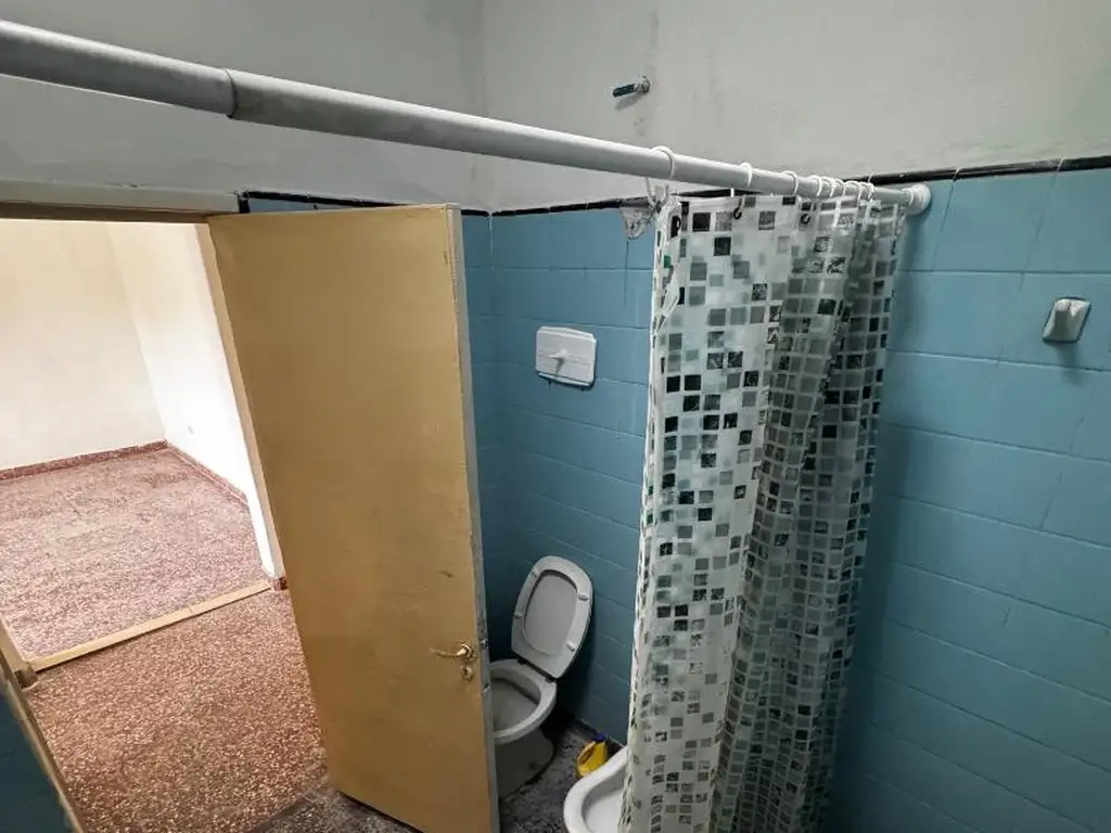 Foto de Casa de 3 ambientes en alquiler con verde – Roma 157, imagen 3