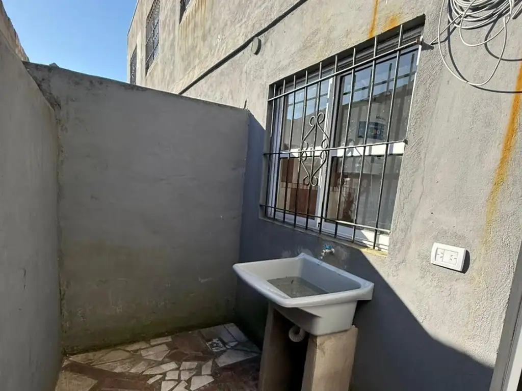 Foto de Departamento de 2 ambientes en alquiler, Merlo, imagen 4