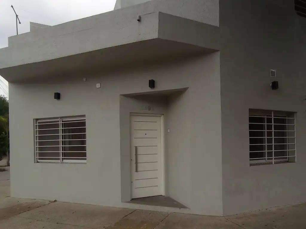 Foto de Alquiler PH 2 amb. - Baigorria 5500 (Villa Devoto), imagen 2