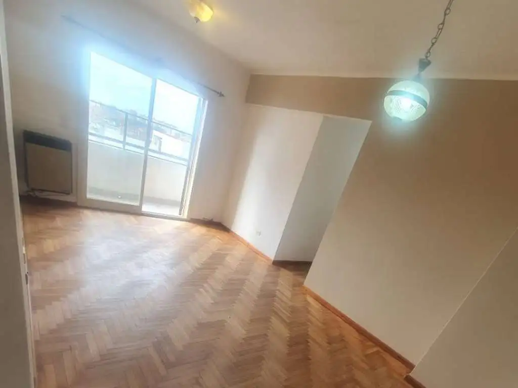 Foto de Excelente 3 ambientes Vila Luro- Torres Blancas con Cochera fija, imagen 1