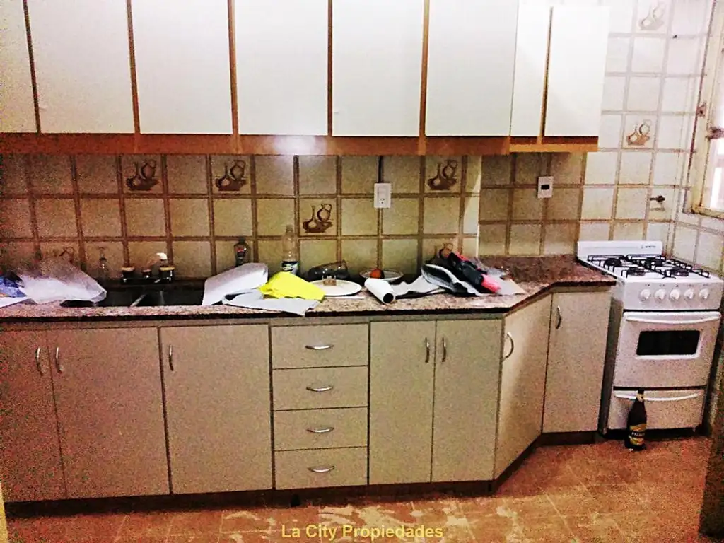 Foto de ALQUILER 4 AMBIENTES CON DEPENDENCIA – RECOLETA, imagen 3