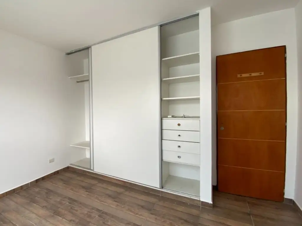 Foto de Super luminoso - Departamento en planta alta!, imagen 4
