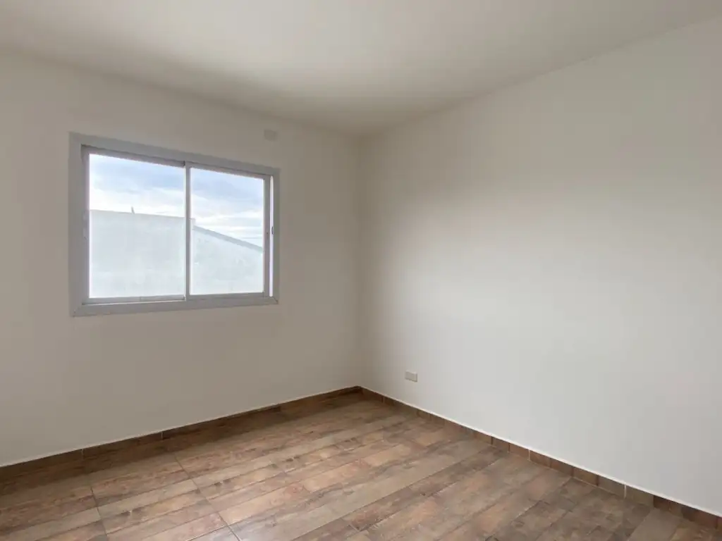 Foto de Super luminoso - Departamento en planta alta!, imagen 3