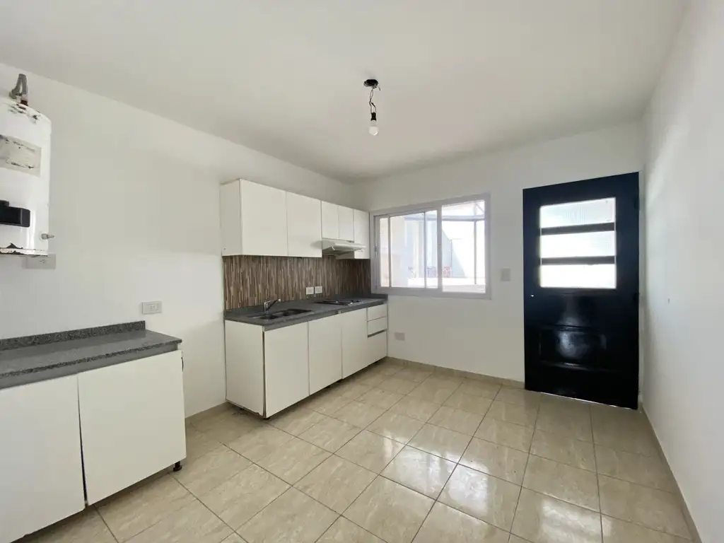 Foto de -Super luminoso - Departamento en planta alta!, imagen 4