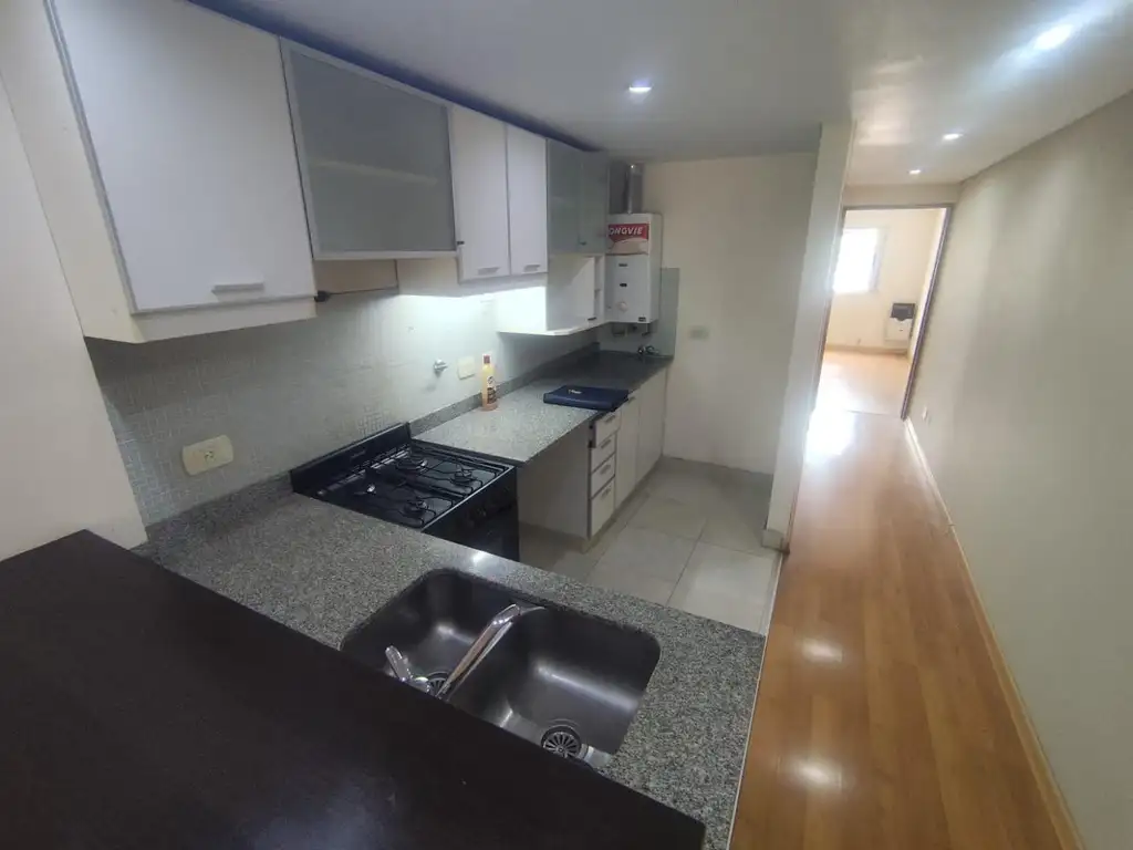 Foto de Departamento 2 ambientes en alquiler en Caballiro, imagen 4