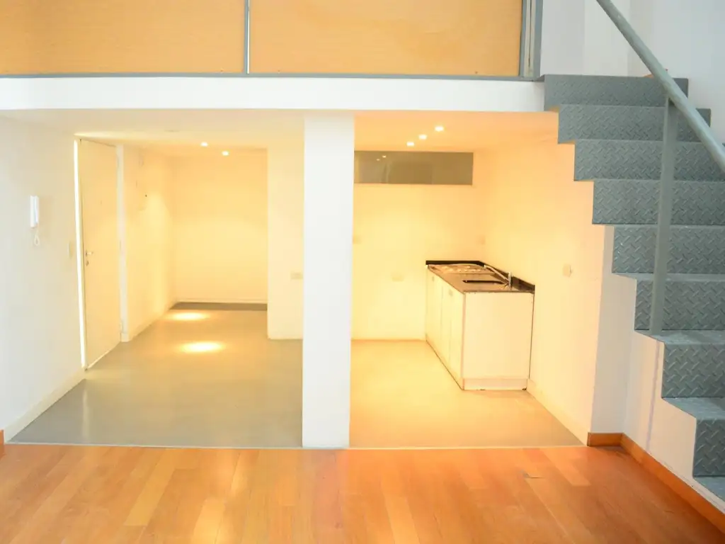 Foto de ALQUILER LOFT OFICINA APTO PROFESIONAL- SAN TELMO, imagen 1
